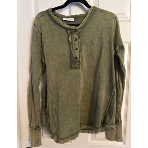 Women's ZENANA Olive Green Long Sleeve Tee L